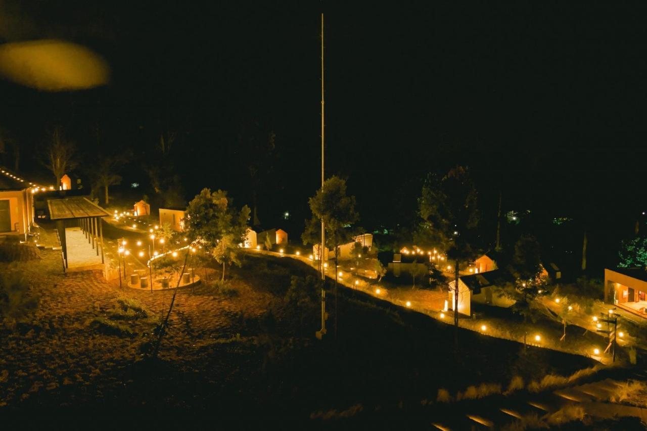 Bobocabin Gunung Mas, Puncak Tagalbato ภายนอก รูปภาพ